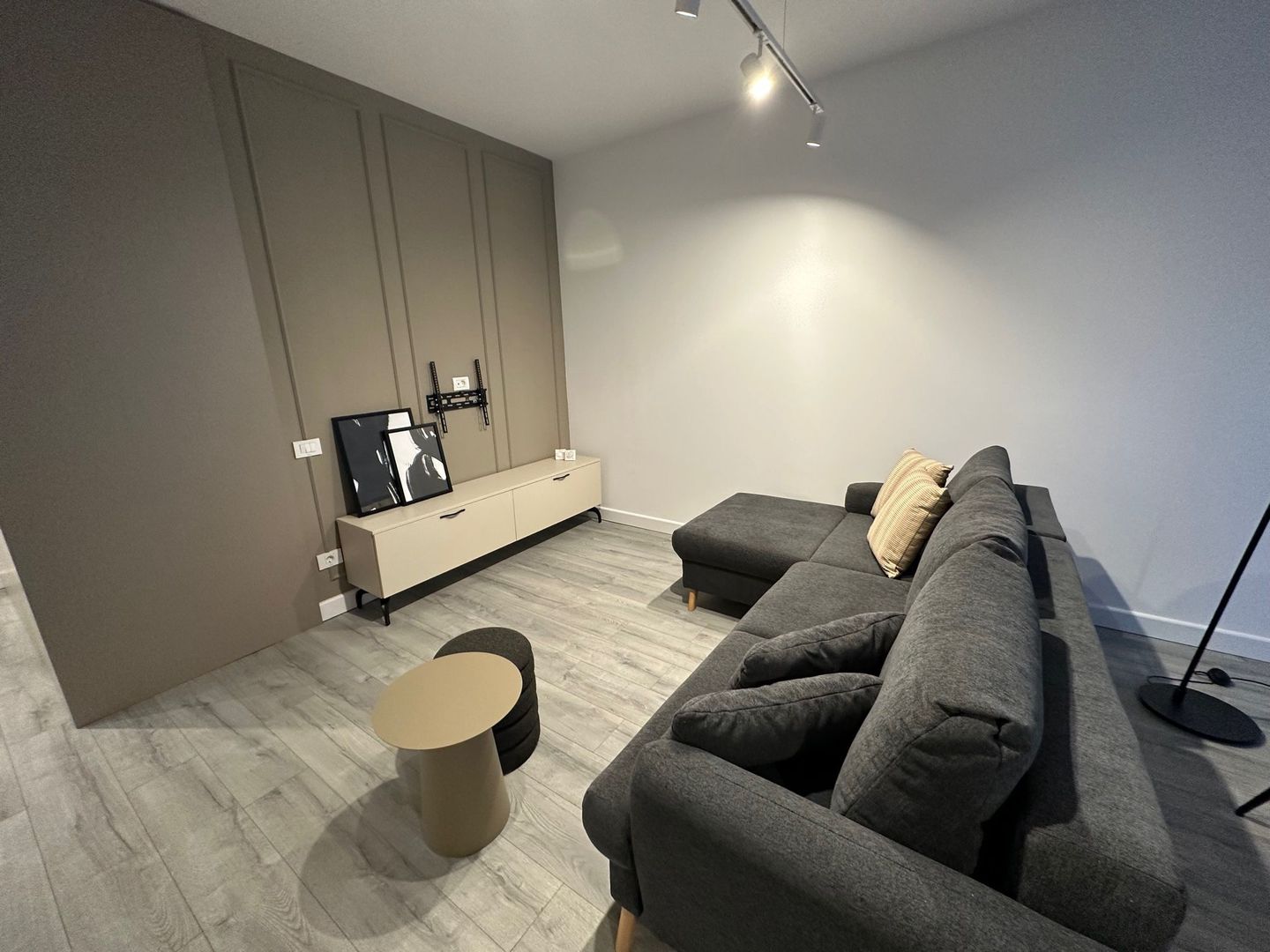 Apartament 2 camere cu parcare subterana - Poză 3