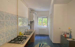 Casa de vânzare/închiriere zona Lunei - Poză 34