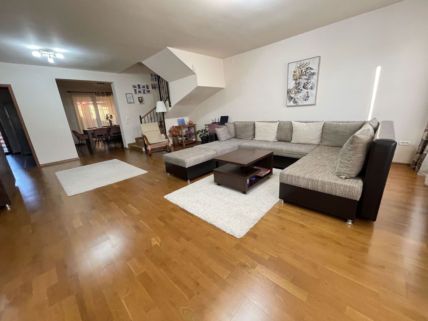 Casa moderna, frumos amenajata in zona Bogdanestilor - Poză 1