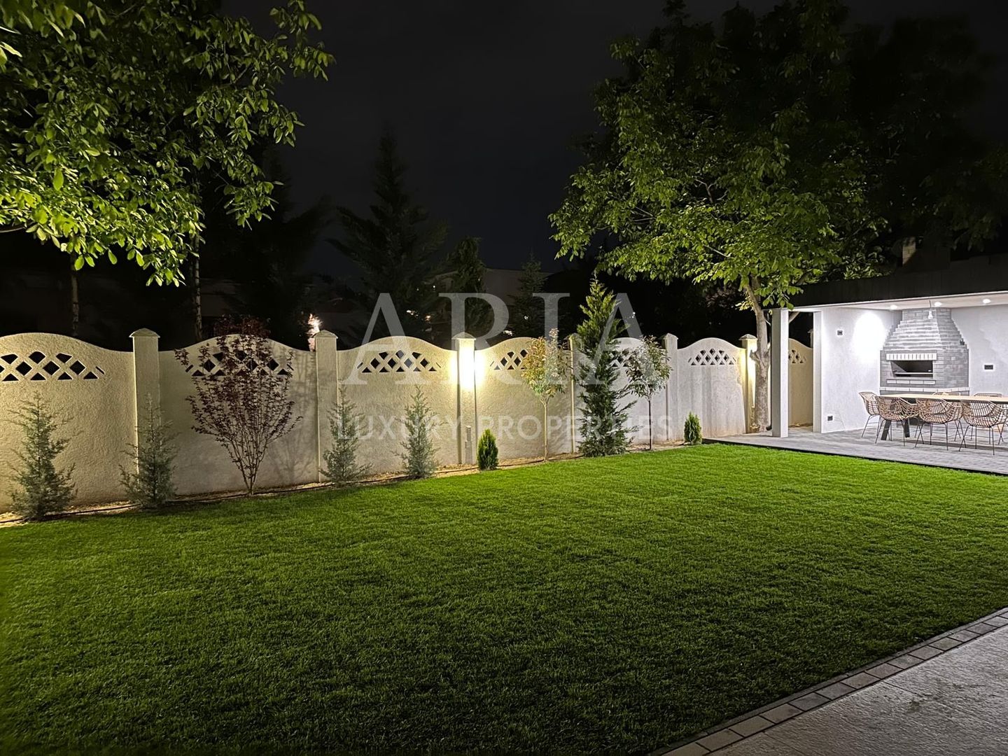 Vila de LUX cu 7 camere IANCU NICOLAE - Poză 17