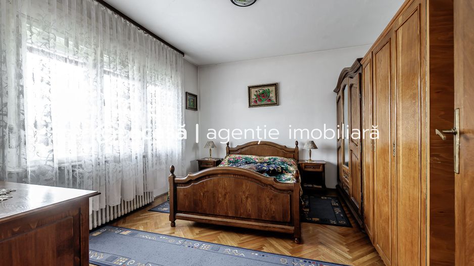 Casă din cărămidă cu 8 camere – zonă liniștită, LIPOVA - Poză 8
