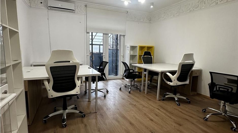 Spatiu Birou Ultracentral cu loc de parcare - Poză 1