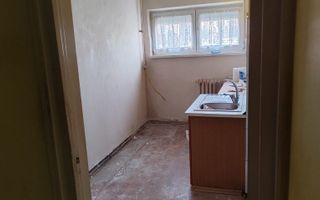 De vânzare apartament 2 camere - Poză 2