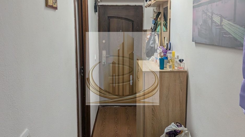 : apartament  de vanzare 3 camere, zona Modern - Poză 7