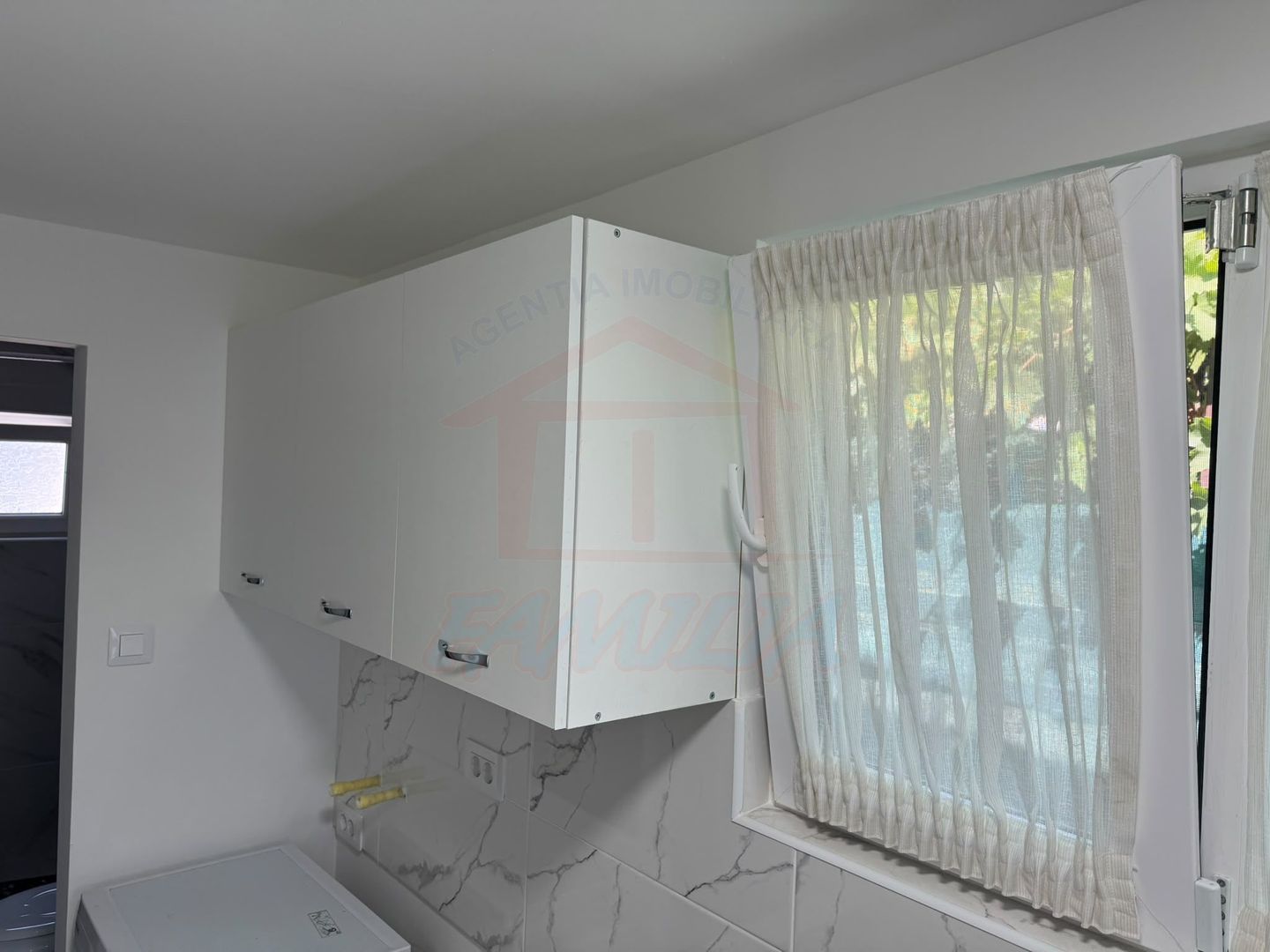 CAMERĂ DE ÎNCHIRIAT – CASĂ | 250 €/LUNĂ - Poză 5