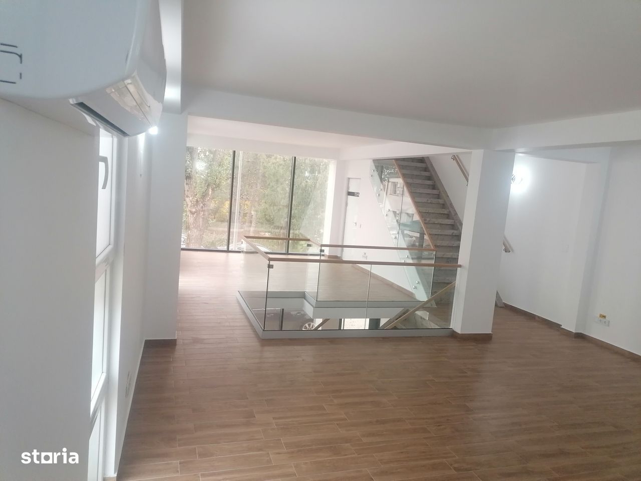 Hala spațioasă de închiriat în Sectorul 3, București - Poză 3