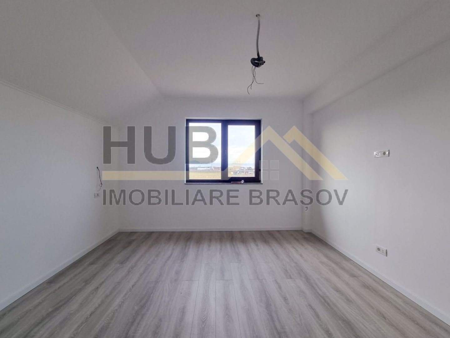 De Vanzare Casa Sanpetru | Teren 468mp | Intabulata | 10 min de Coresi Mall - Poză 11