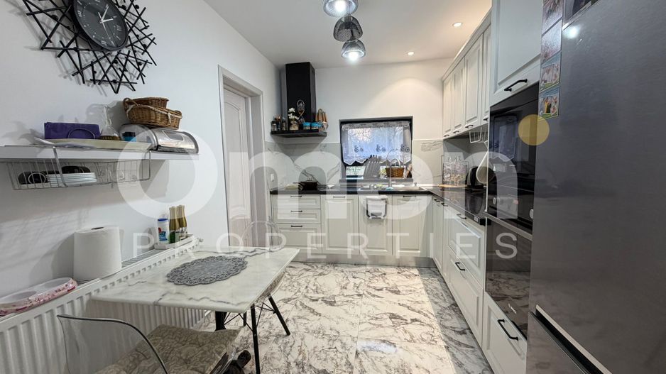 Casa moderna de vanzare cu 8.5 ari de teren zona Luncii, baraj Firiza - Poză 15