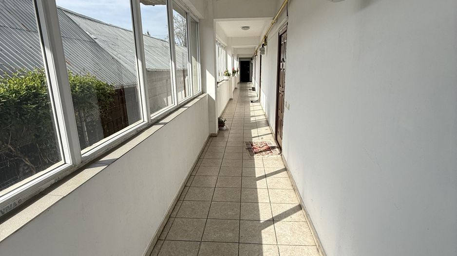 Ap 3 camere - transformat din alipirea a 2 garsoniere - 62 mp - parter - Poză 24