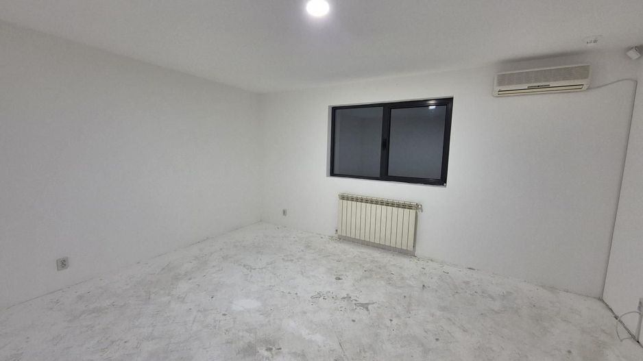 Oportunitate investitie - Vila renovata cu chiras in zona Bucurestii Noi - Poză 15