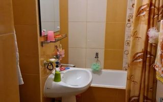 Ag EUROPA vinde ap. 4 cam. in Micro 16 la etajul 3 FINISAT si MOBILAT. - Poză 7