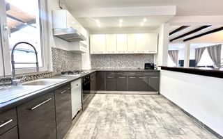 Casă luminoasă cu curte și garaj, perfectă pentru familie | Braytim - Poză 9