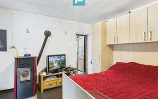 Casă 2 camere la DN7 în Odvoş - Poză 13