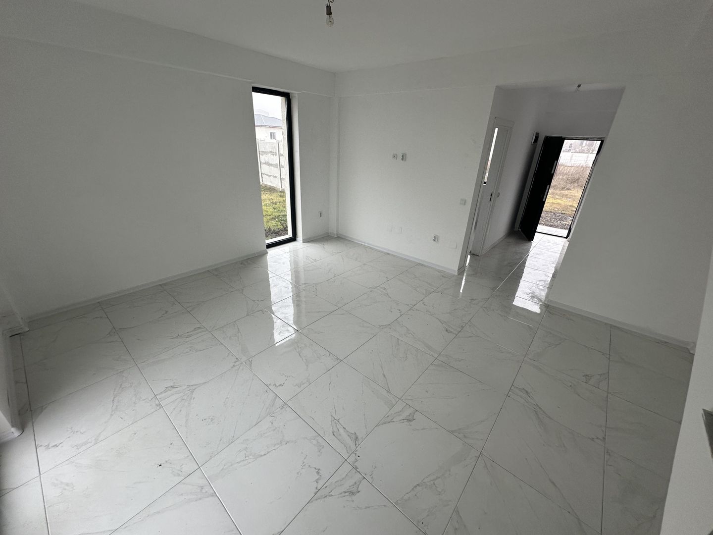 CASA INSIRUITA 5 CAMERE - BRAGADIRU, TOATE UTILITATILE, COMISION 0% - Poză 13