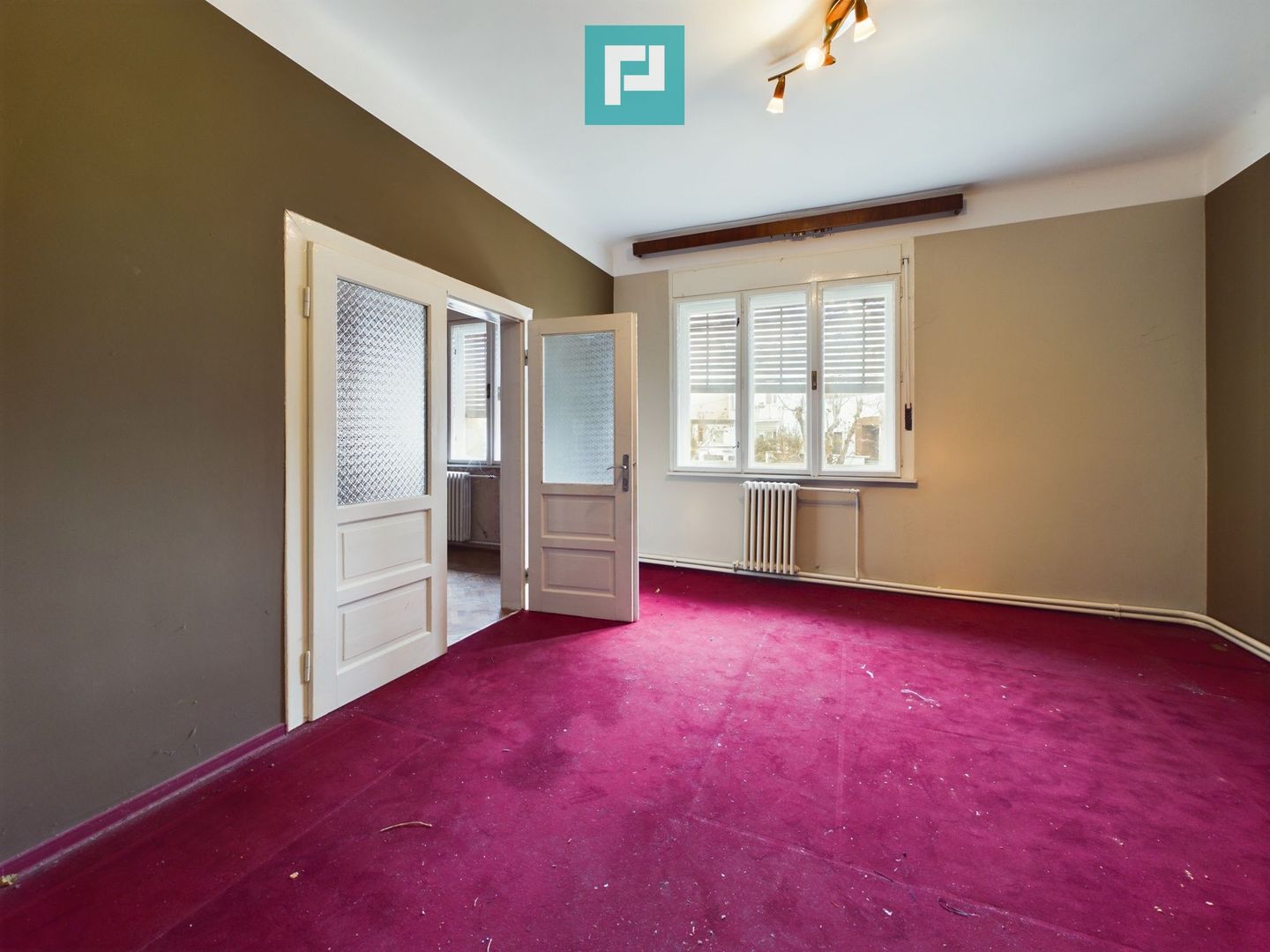 Vilă pe strada 9 Mai, Romanilor - Poză 6