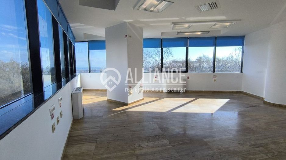 GARA BCR - Birouri de lux , cu utilitati incluse ! - Poză 3