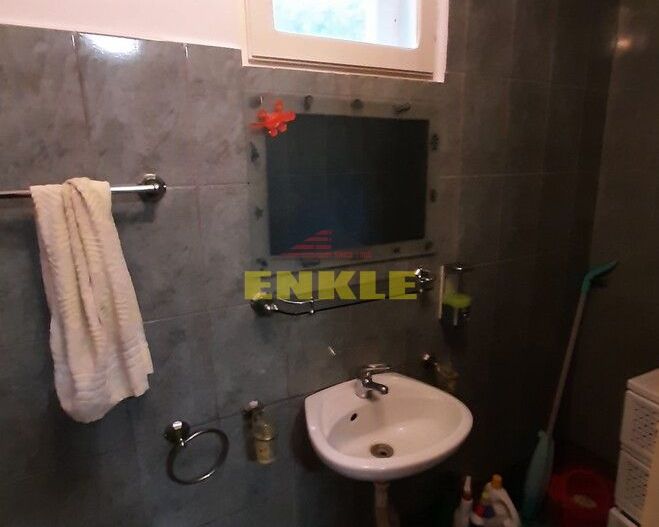 Casa 5 camere, Zona Parcul Tineretului, pret 105000 euro neg - Poză 11
