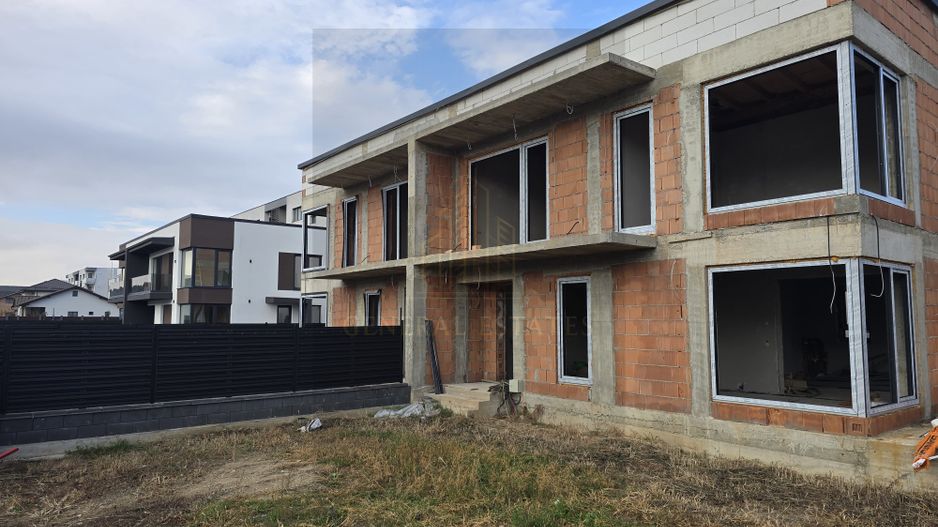 Case tip Duplex de vânzare în Ghimbav, Brașov – Cartierul Florilor - Poză 8