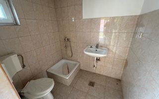 Casa de vanzare 255mp utili, 1974mp teren - Balomir - Poză 10