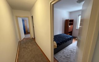 3 camere semidecomandate, balcon, Gheorgheni, Hotel Royal, P-ta Hermes - Poză 10