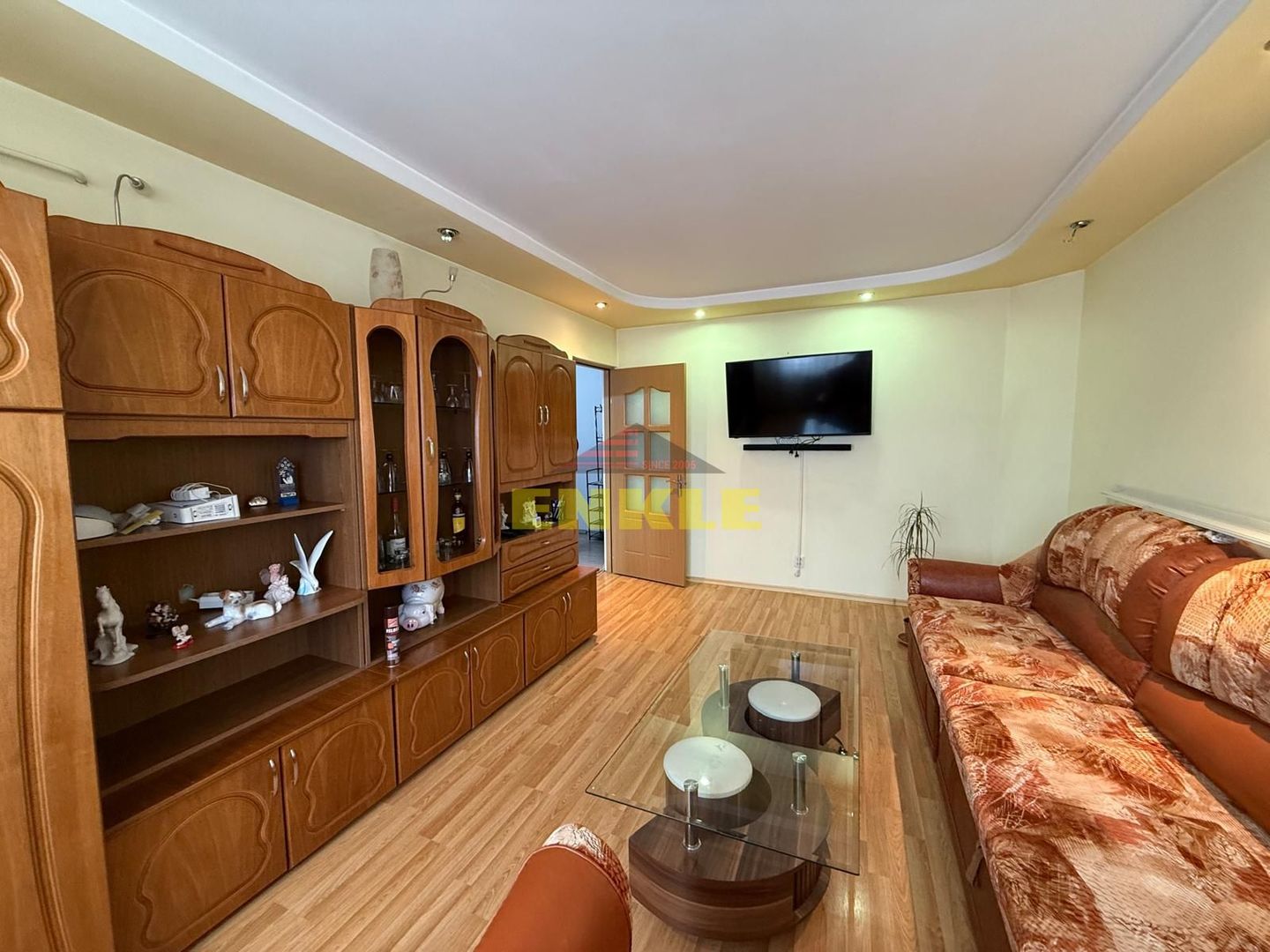 Apartament 2 camere decomandat – Zona Piața Mare - Poză 1