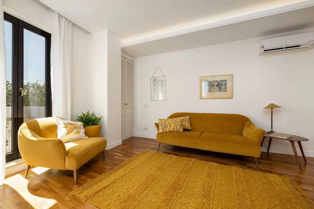 Remarcabil apartament 2 camere intr-o cladire simbol a Bucurestiului - Poză 3