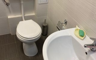 Spatiu birou - Poză 8