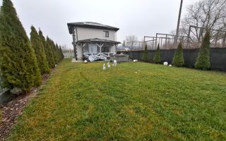 Casa in cartier exclusivist - Poză 11