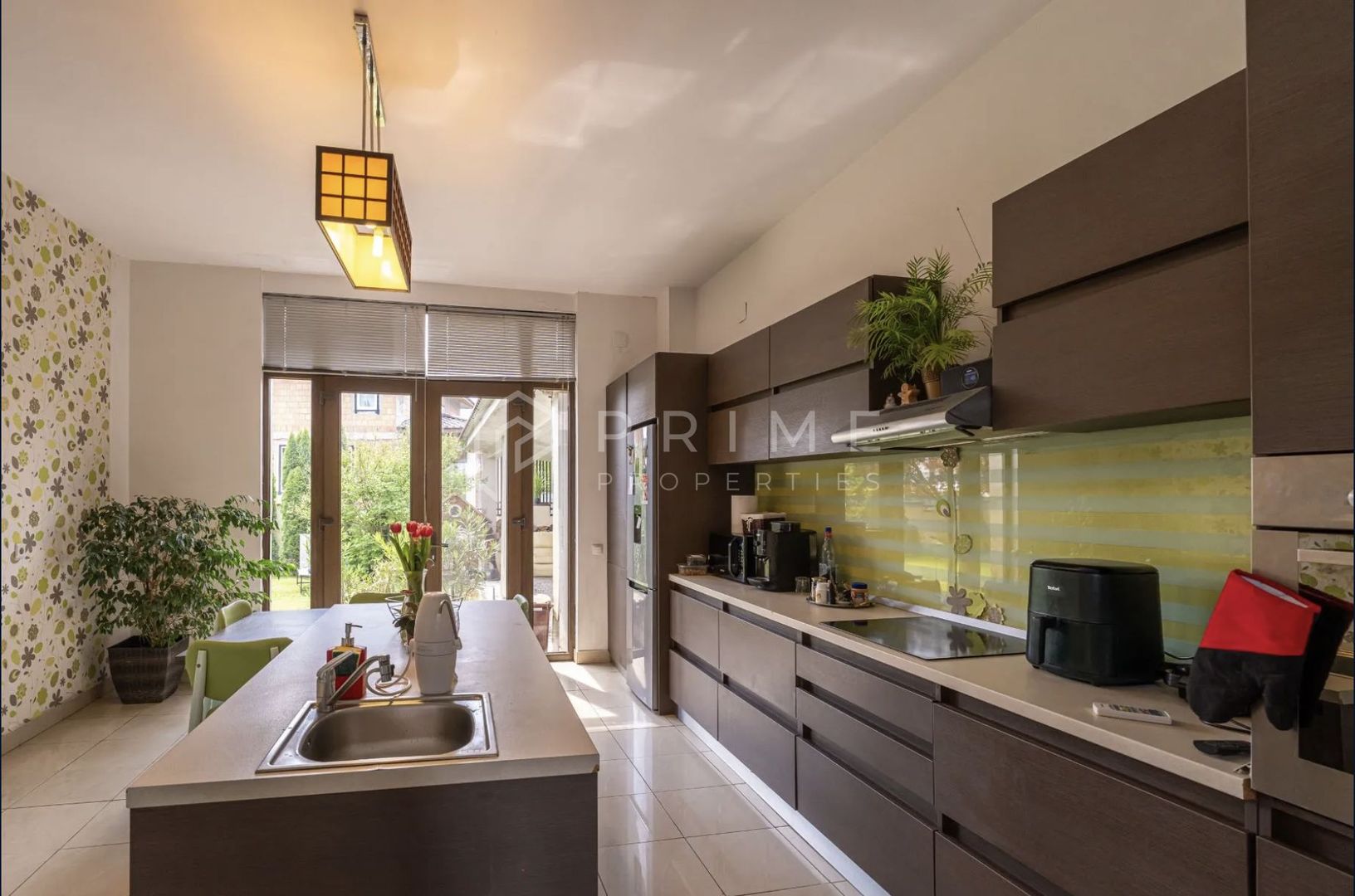 Vilă cu design și dotări deosebite de vânzare - Poză 5