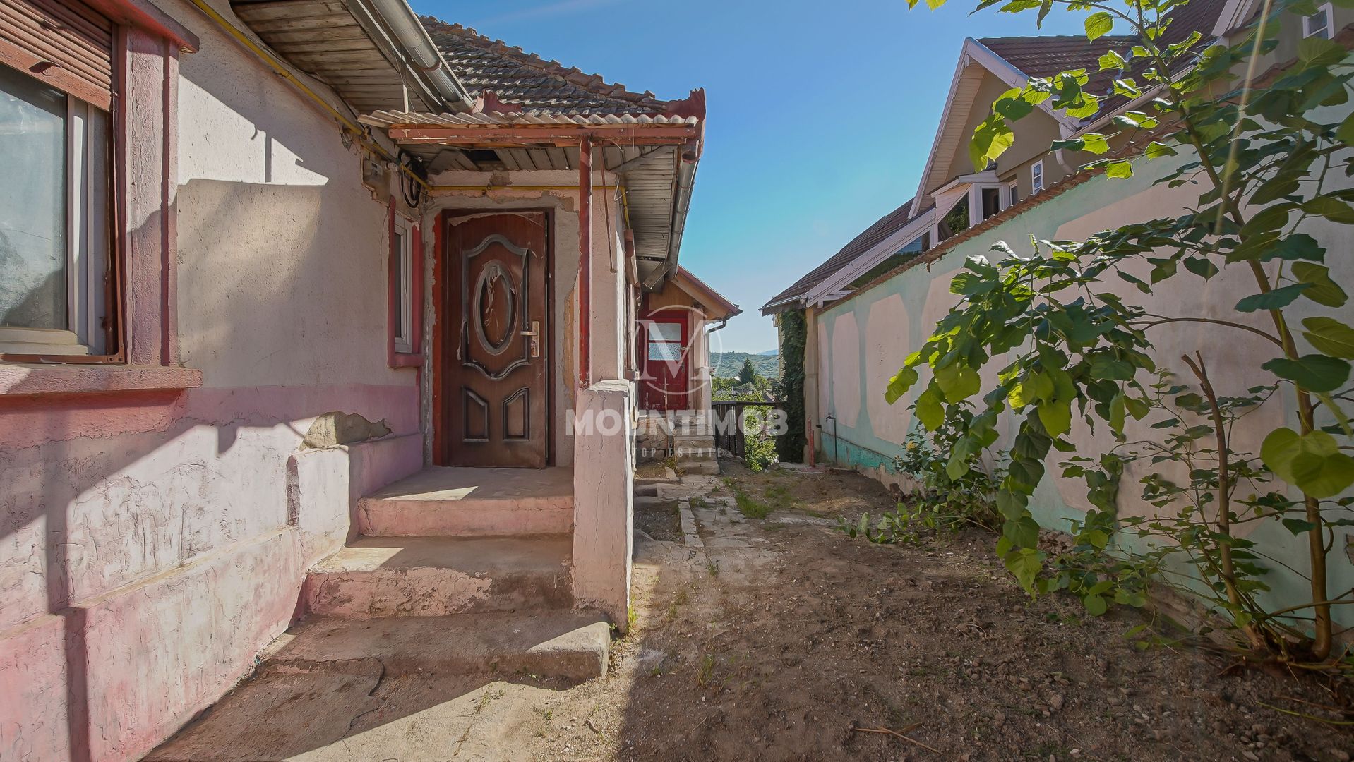 Casa 3 camere 80 mp, renovata parțial, teren generos, Sacele/Brașov - Poză 9