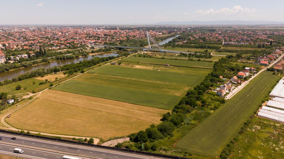 TEREN INTRAVILAN DE 4.500 MP ARADUL NOU - Poză 2