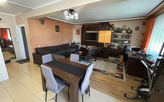Apartament 3 camere, etaj 1 - zona Cetate - Poză 1