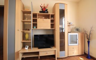 3 camere, centrala proprie, zona Olimpia. - Poză 2