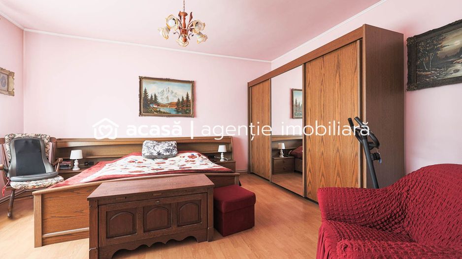 Casă spațioasă cu 4 dormitoare în Nădlac – gata de mutare! - Poză 1