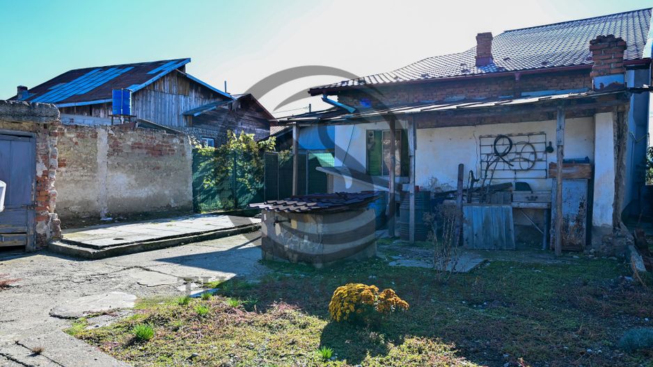 Casa la gri de vanzare | Zona Centrala - Bucov | Comision 0% - Poză 17