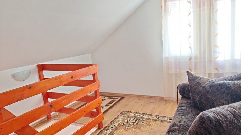 Casa individuala cu teren de 5000 mp, Deusu - Poză 6