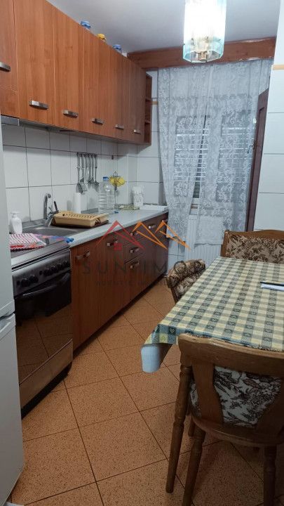 Apartament de inchiriat Azuga,  mobilat, utilat, curat, 300 lei / zi - Poză 1