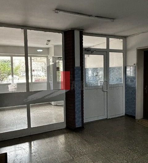 Apartament 3 camere Baba Novac de  renovat - Poză 8