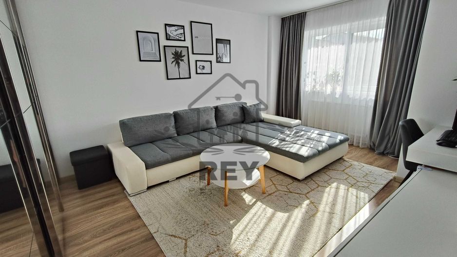 Apartament cu 2 camere, etaj intermediar, renovat - Poză 3