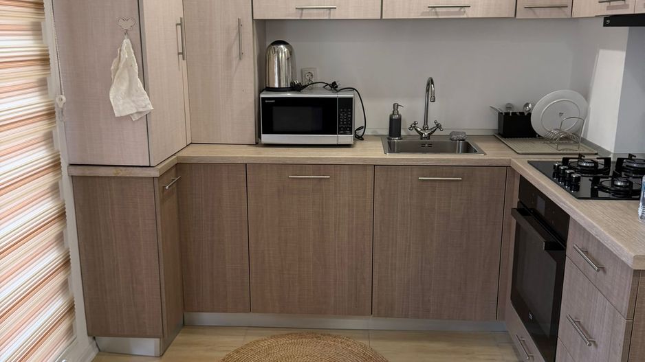 3 CAMERE +PACARE IN COSMOPOLIS - Poză 3