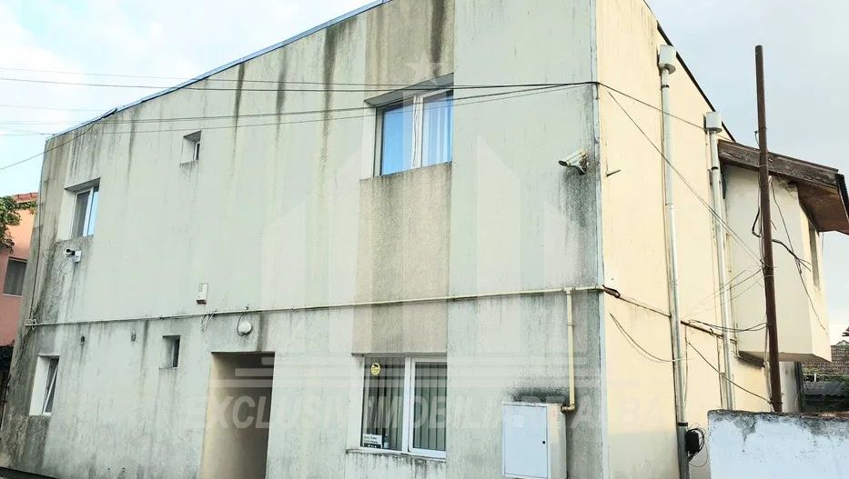 Vila compusa din 7 apartamente, Centru - Poză 1