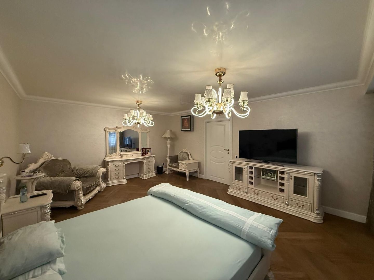 Apartament 3 Camere 150 mp + Terase | Mobilat si Utilat Premium - Poză 5