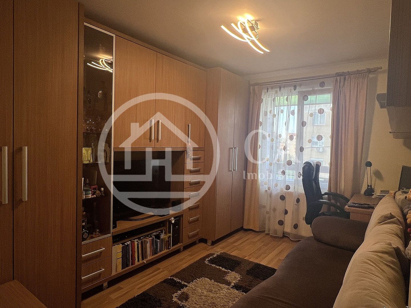 Apartament cu 4 camere de vanzare in Rogerius Oradea - Poză 5