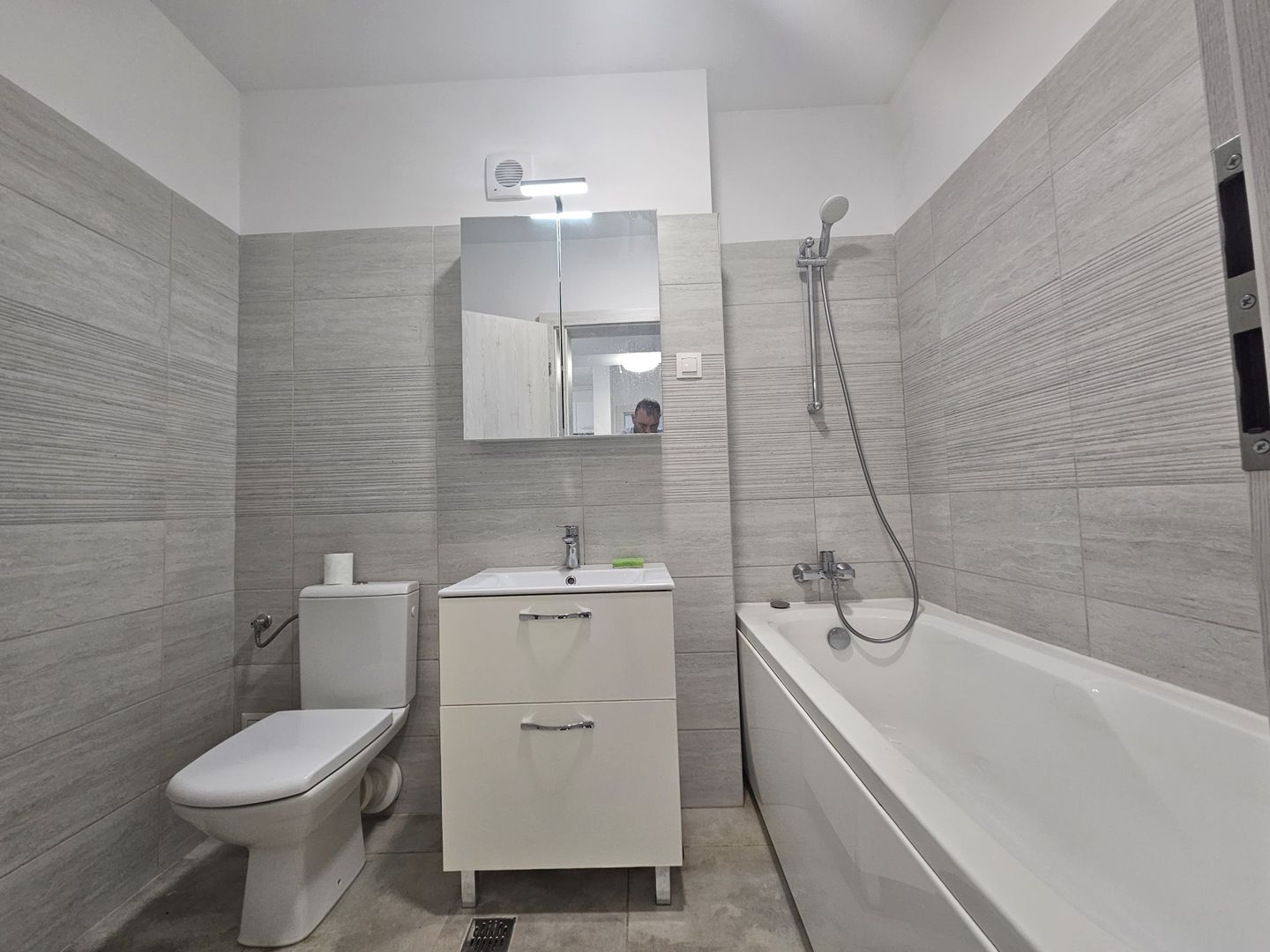 Apartament 2 camere decomadat loc parcare Rond OMV  Pipera - Poză 6