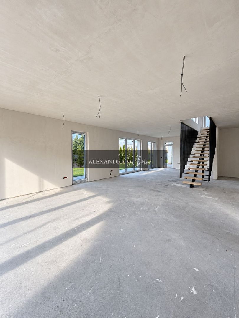 Casa individuala 6 camere, 5 bai, terasa la etaj, curte, P+ET+POD - Poză 15