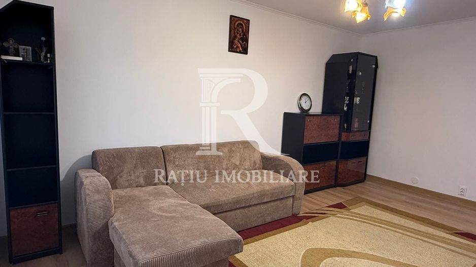 Apartament cu 3 camere | Apostol Andrei | Etajul 1 | Oradea - Poză 1