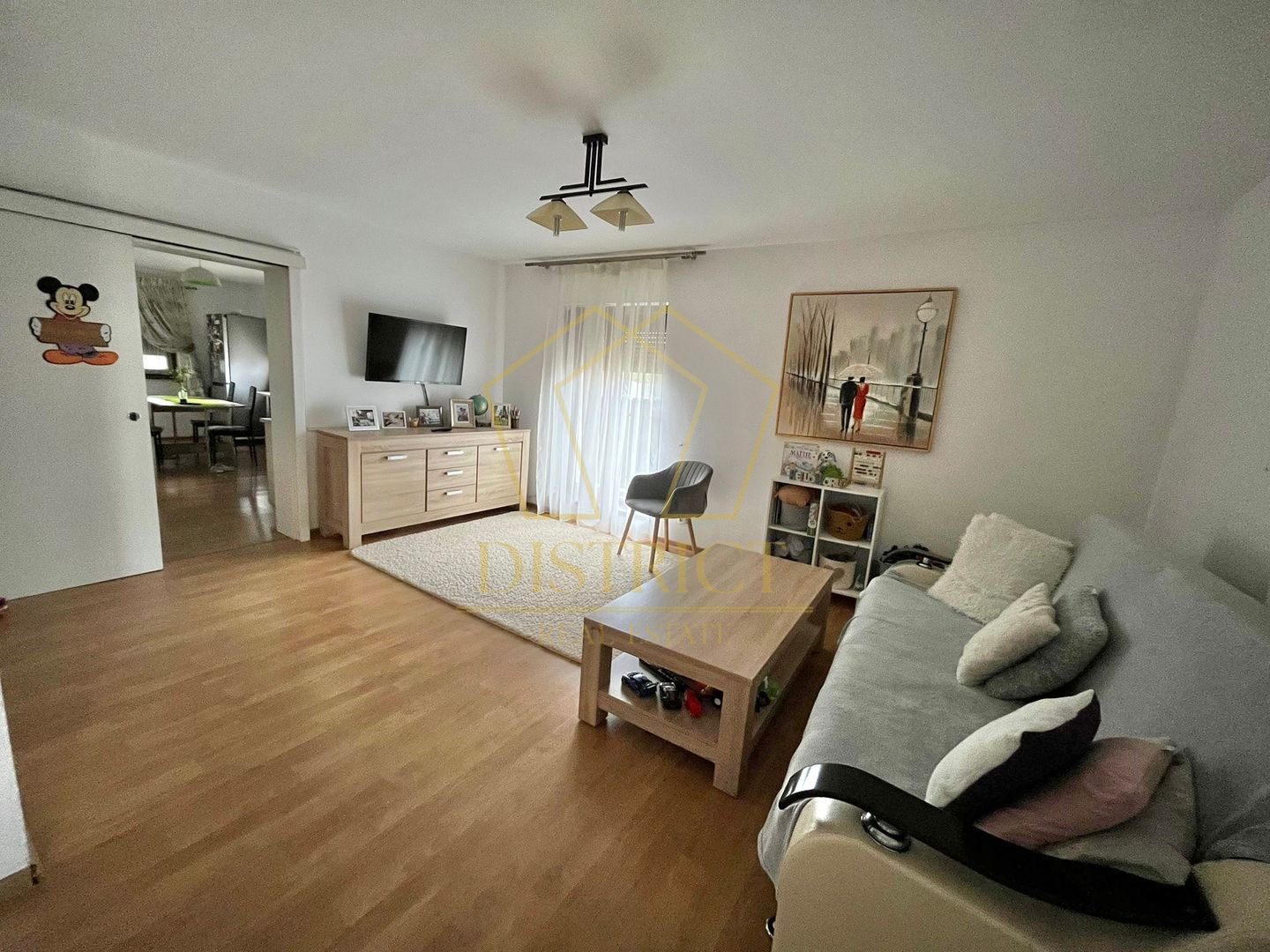 Duplex cu 4 camere si 2 bai complet mobilat si utilat in Giroc langa Zone 2. - Poză 1