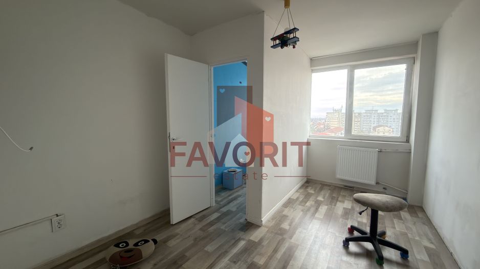 Etaj intermediar. Bloc izolat. Bucatarie inchisa - Poză 5