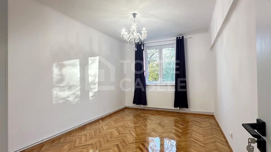 Apartament cu 2 camere, finisat modern, gradina, zona N. Titulescu - Poză 3