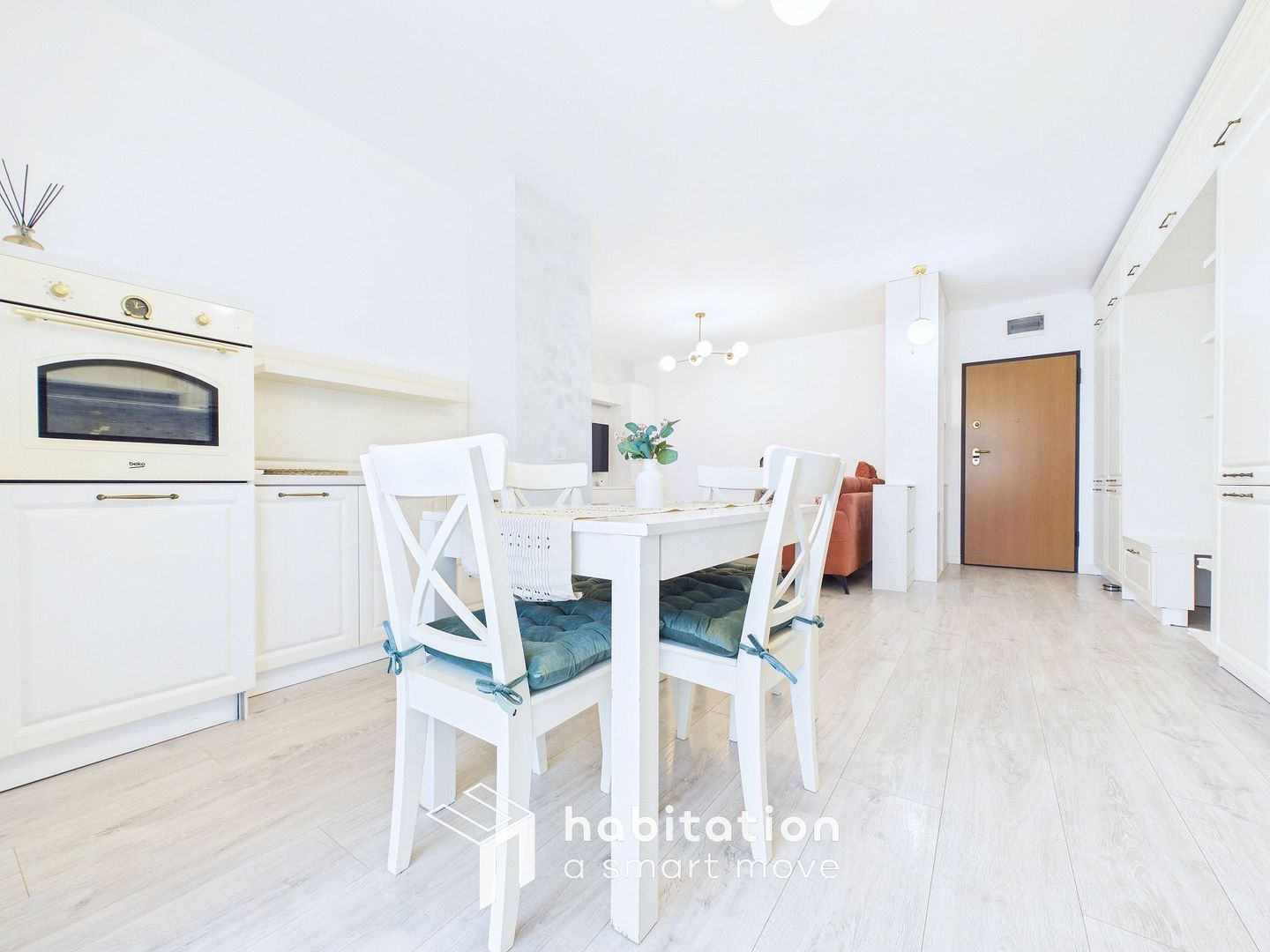Apartament 2 camere, elegant si luminos, Central - 7 minute de Unirii - Poză 12